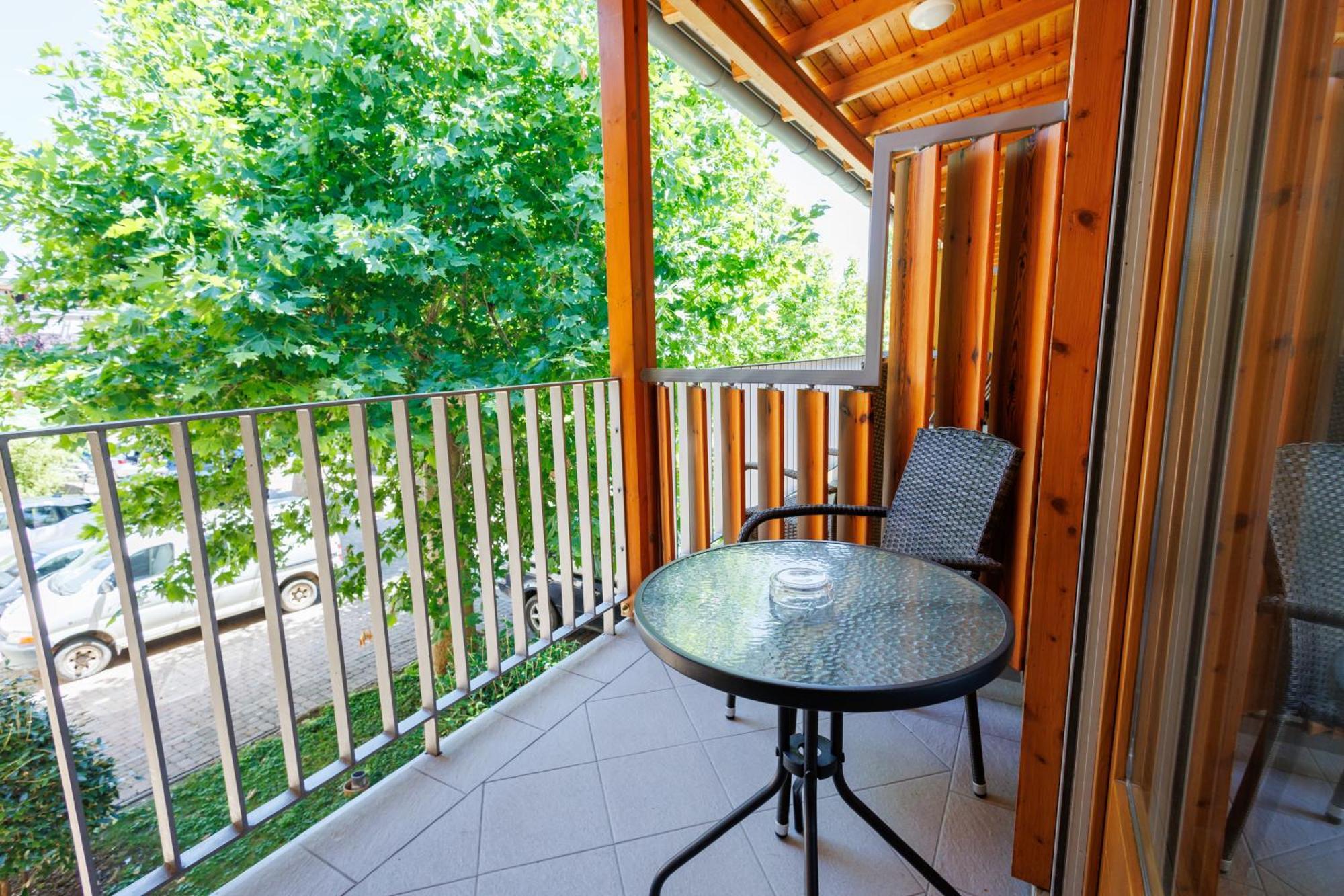 Jacht Apartmanok Balatonfüred Exteriör bild